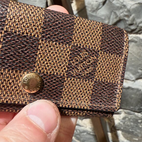 Louis Vuitton Vintage Damier Ebene 4 Key Holder - Picture 14 of 14